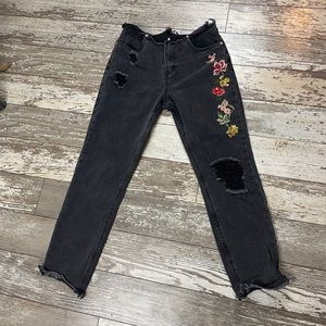 Cotton On High Rise Relaxed 90's Mom Jeans